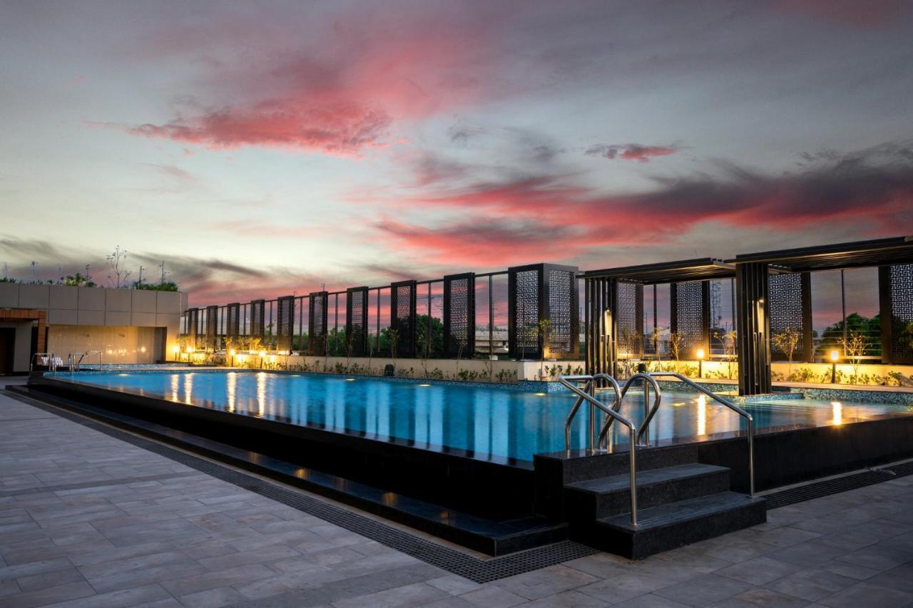 Holiday Inn Lucknow Airport By Ihg Zewnętrze zdjęcie