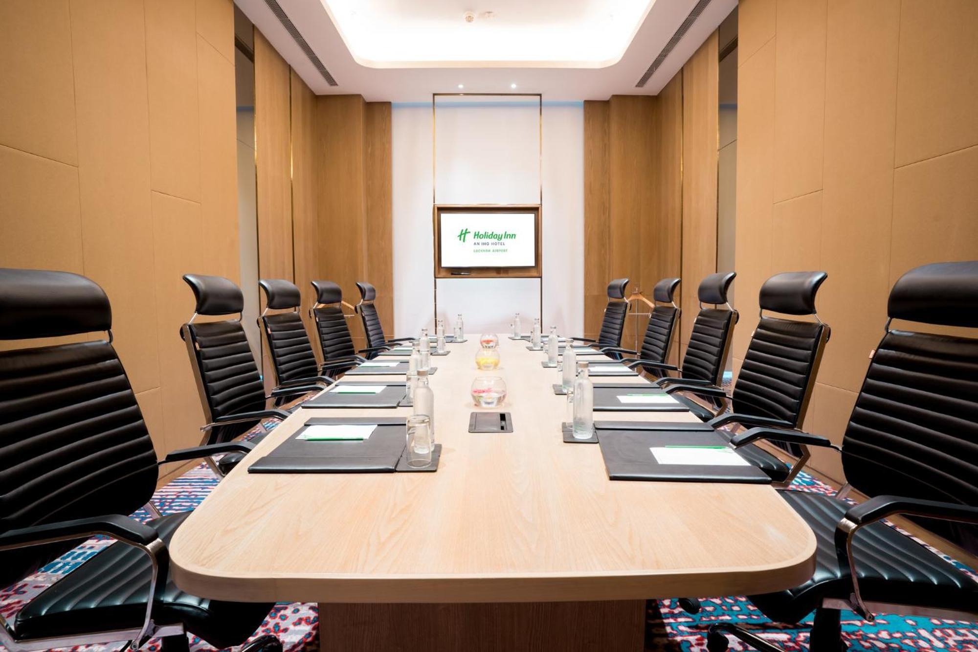 Holiday Inn Lucknow Airport By Ihg Zewnętrze zdjęcie